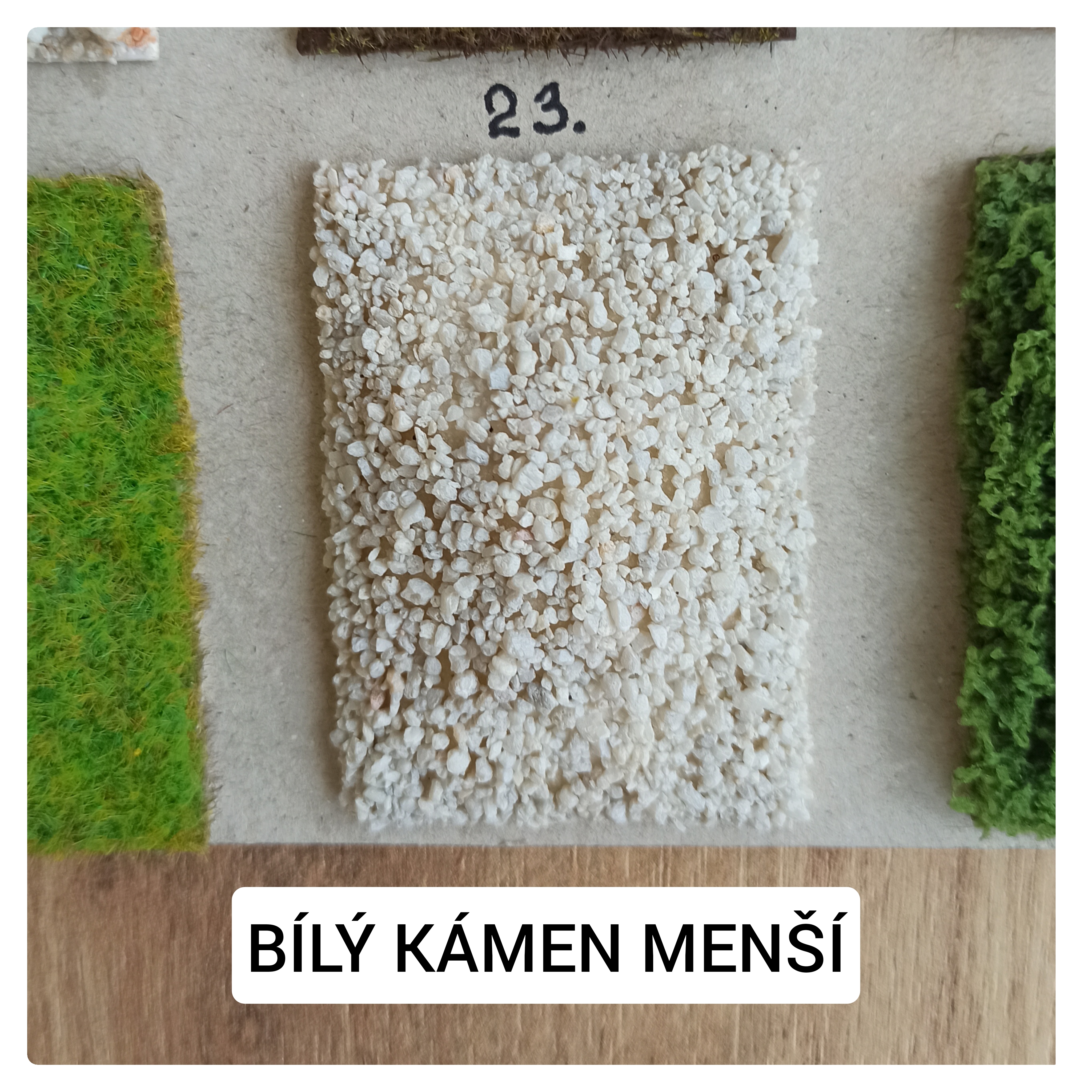 Náklad bílý kámen menší 1:43