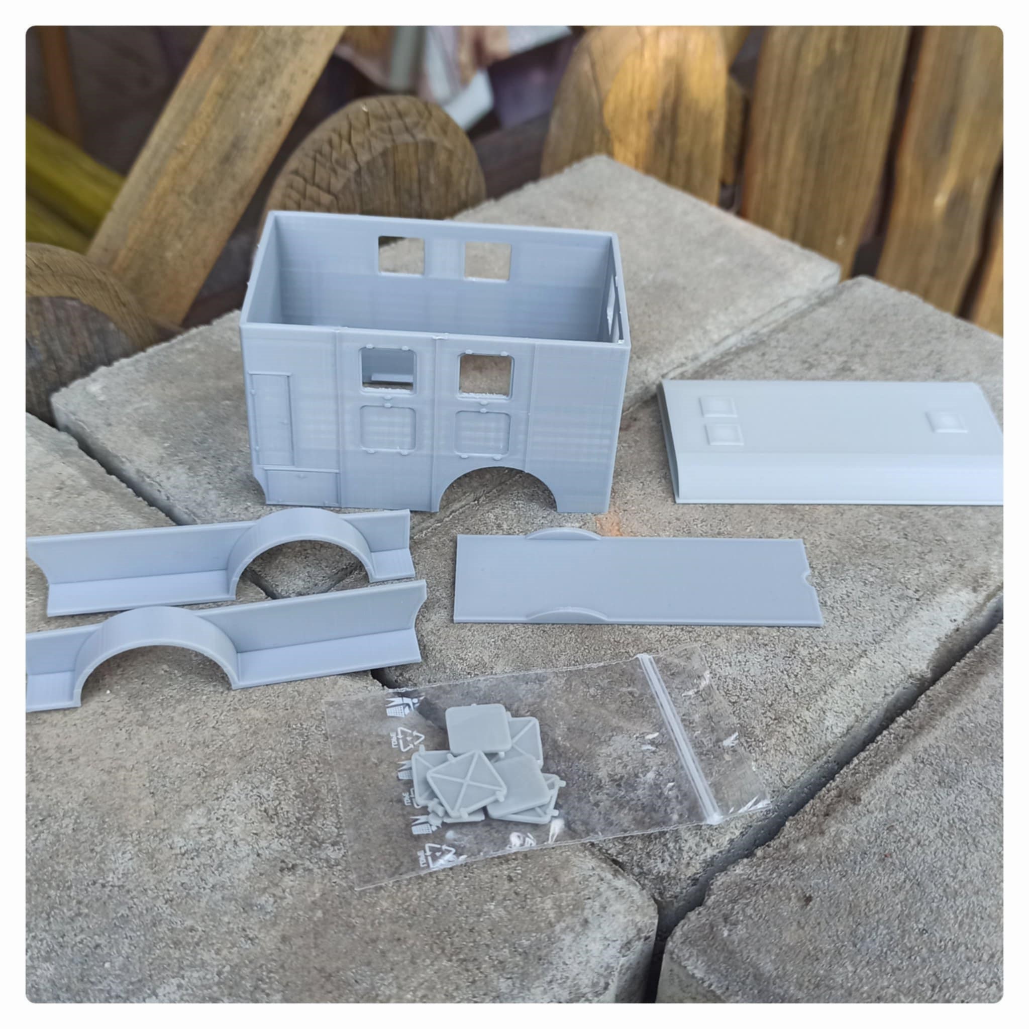 Nástavba skříň Tatra805 stavebnice 1:43
