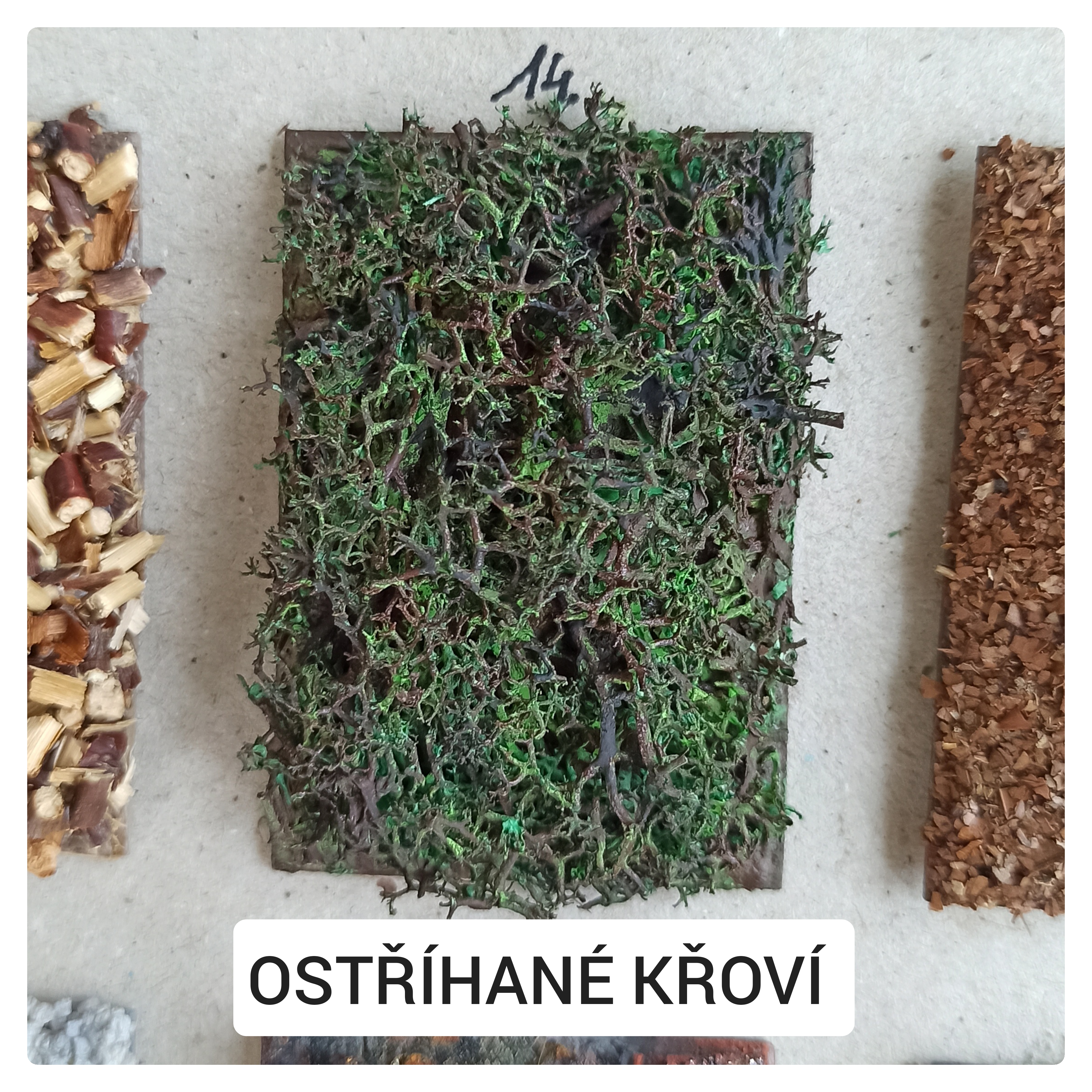 Náklad ostříhané křoví 1:43