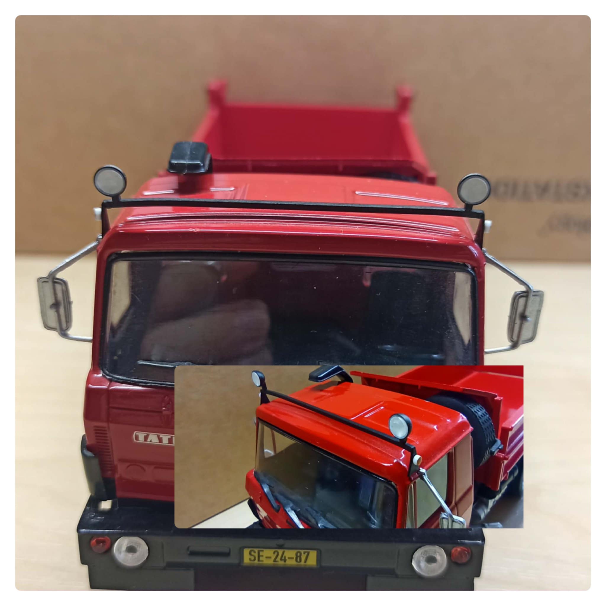 Strešní rampa na světla Tatra 815 1:43